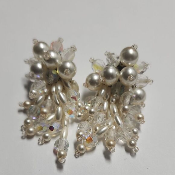 Vintage Faux Pearl AB Cluster Earrings Pierced - Picture 1 of 4